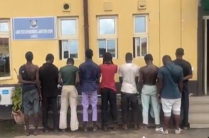 Tunde Onakoya, 8 Other Miscreants Arrested Under Ozumba Mbadiwe Bridge [Video]