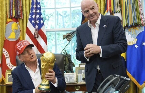 Carney, Trump Set for Short FIFA Draw Meeting