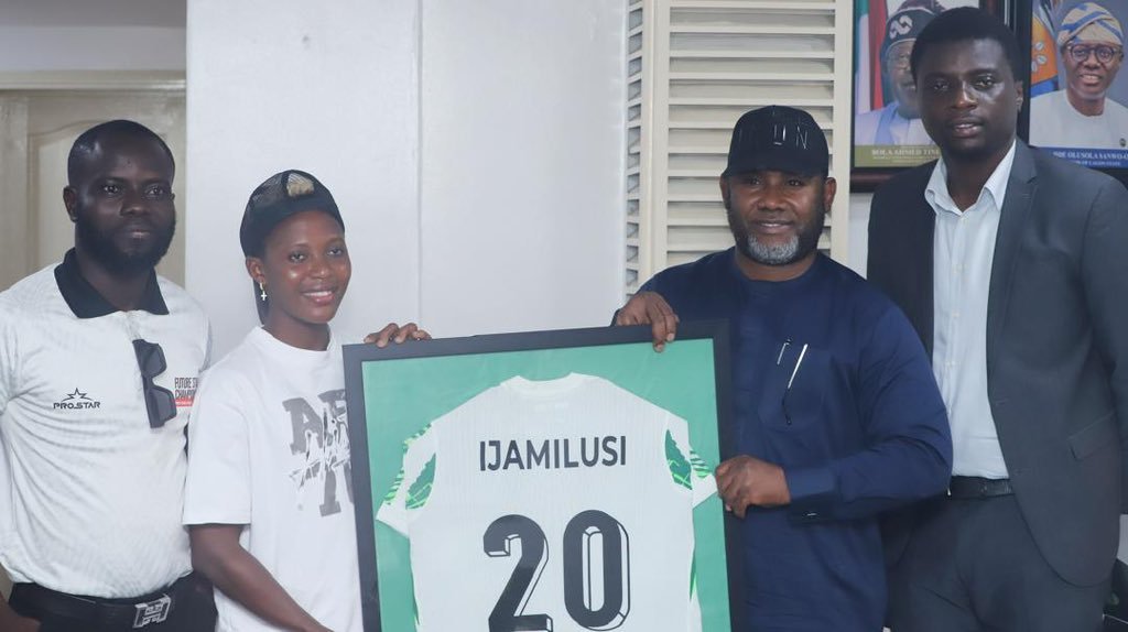 Fatodu Hosts Super Falcons Star Folashade Ijamilusi