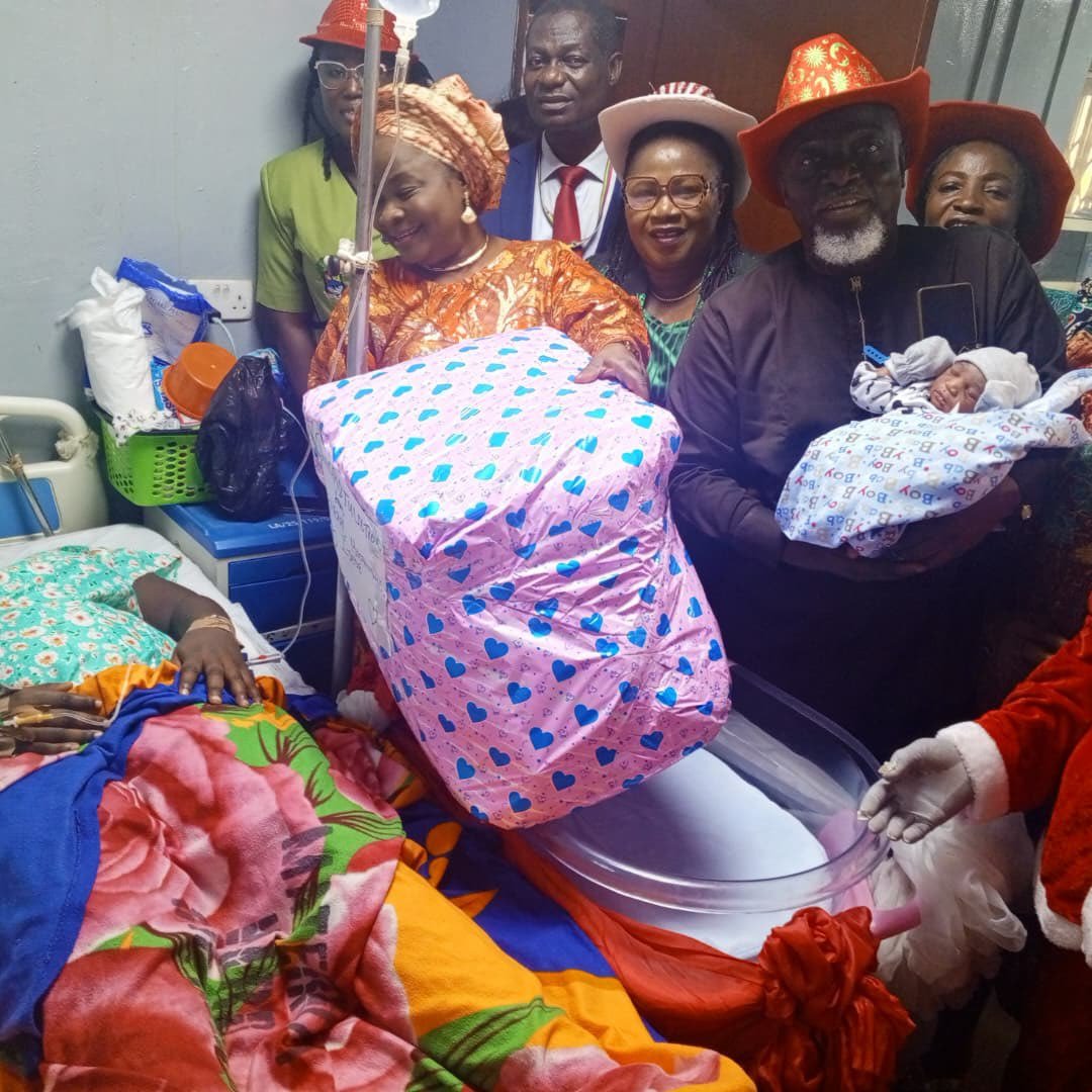 Sanwo-Olu Celebrates Christmas Babies, In-Patients at General Hospital Ijede