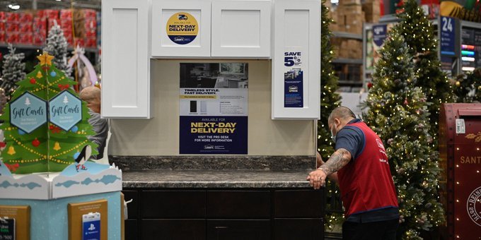 Trump Administration Delays Tariff Hike on Furniture, Cabinets