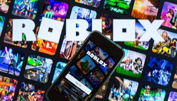 User Reports Signal Roblox Service Disruptions in US