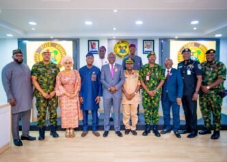 Sanwo-Olu Pledges ₦100 Million, Vehicles, and Housing to Veterans