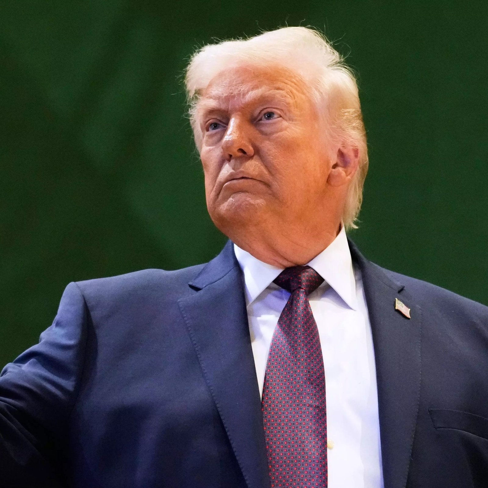 Trump Warns Iran to Accept Nuclear Deal or Face New U.S. Military Action