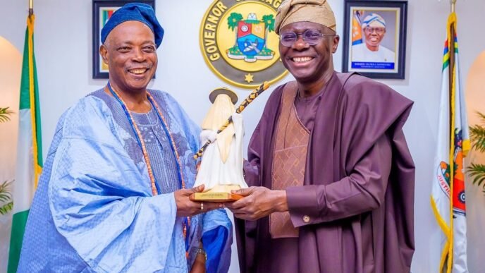 Olubadan courtesy visit Lagos House