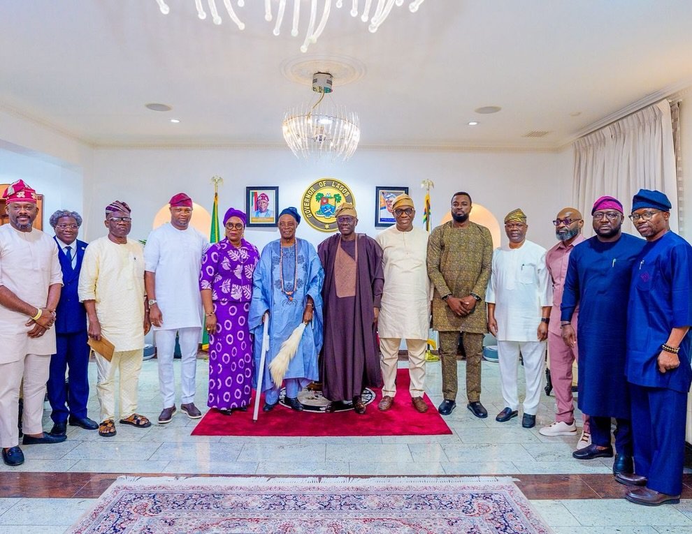 Olubadan courtesy visit Lagos House