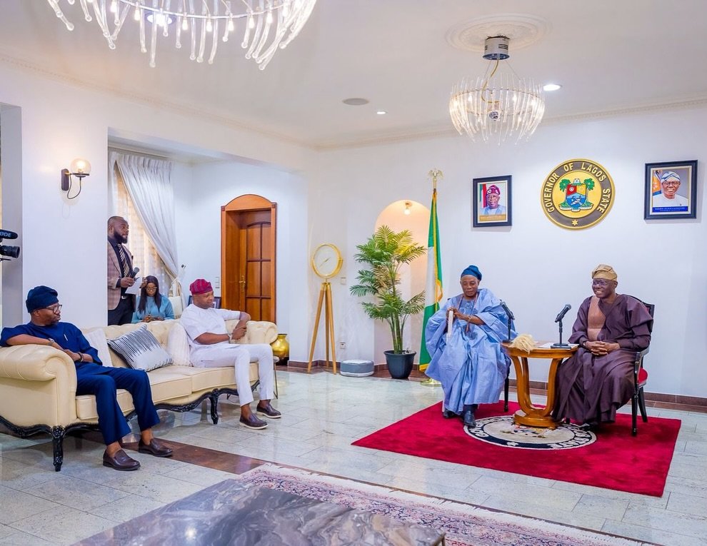 Olubadan courtesy visit Lagos House