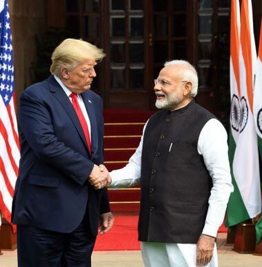 Trump Pledges Tariff Cut on India After Russian Oil Deal