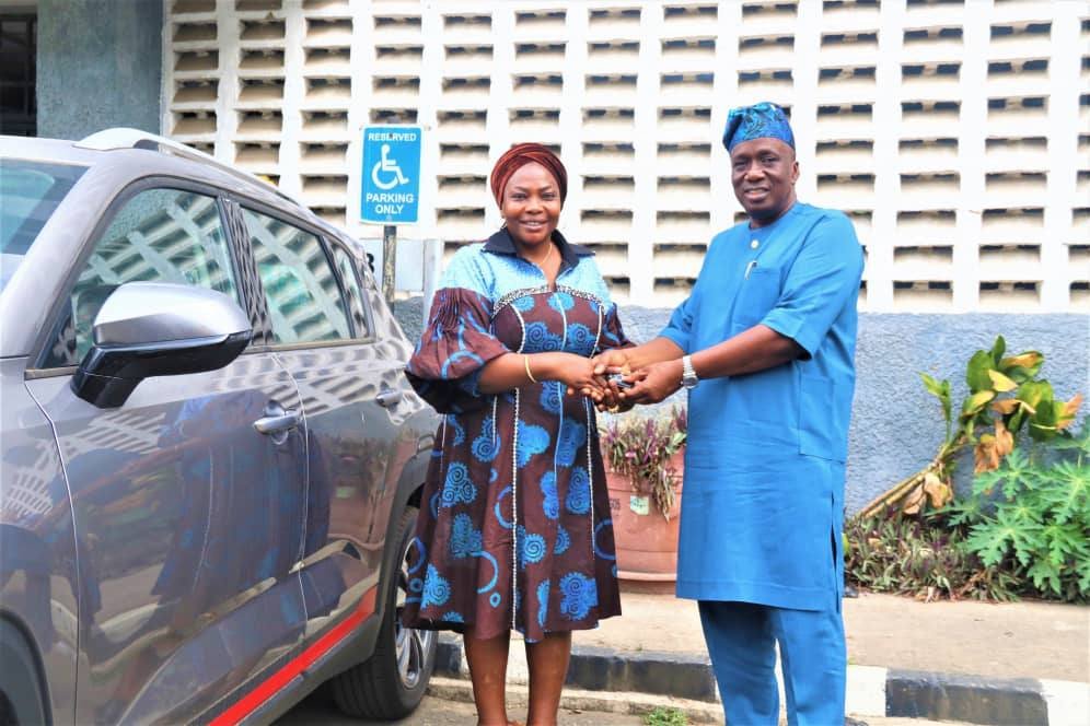 Supporting Directors 