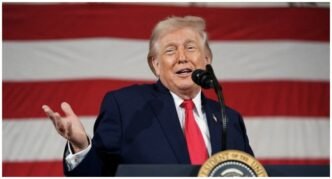 Trump Praises Artemis Astronauts, Says “You’ve Made History” After Historic Moon Mission