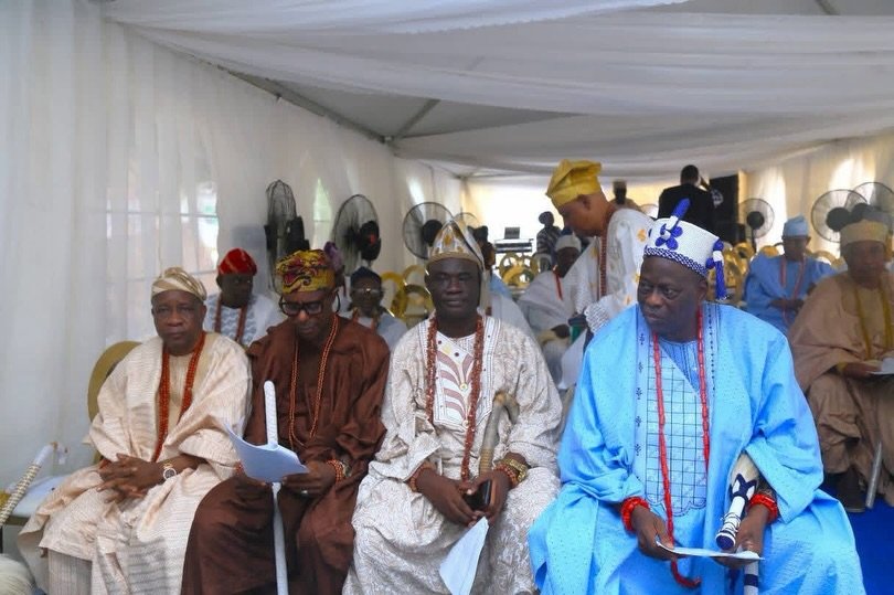 Obas
