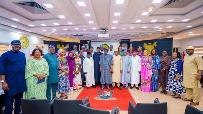 Sanwo-Olu Hosts RMAFC Team Over Fiscal Cooperation In Lagos